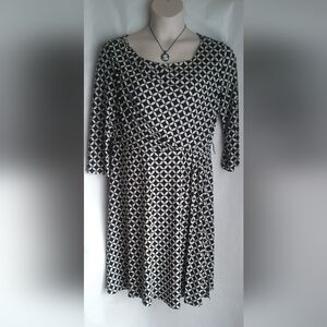 Elegant Black and White Geometric Dress